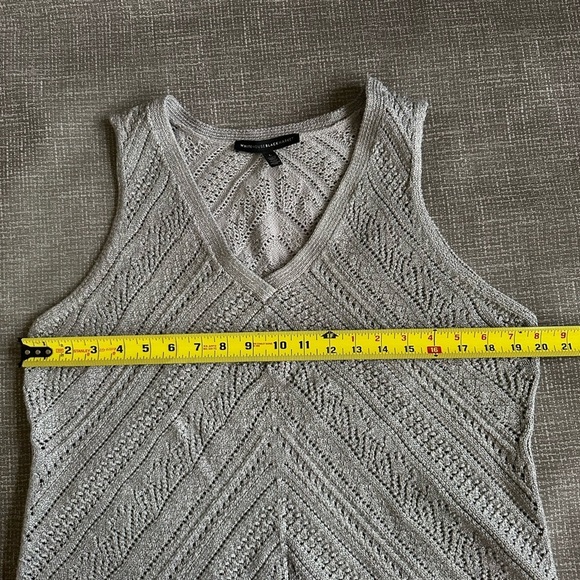 White House Black Market Silver Textured V neck top - Picture 5 of 7